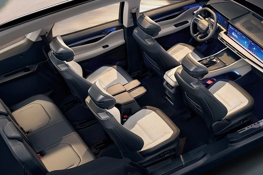 Дорестайлинговый Ford Edge L