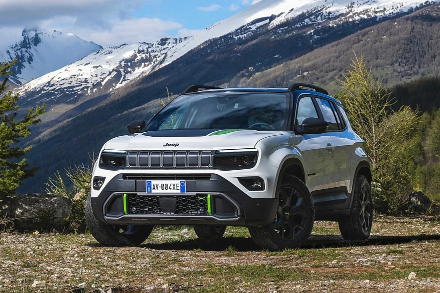Дореформенный Jeep Avenger 4xe для Европы