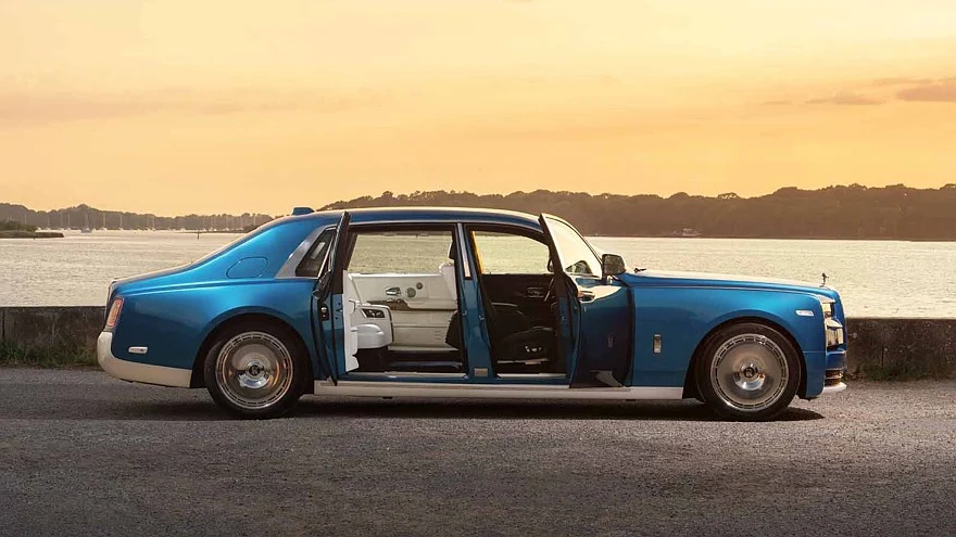 На фото: Rolls-Royce Phantom Regatta