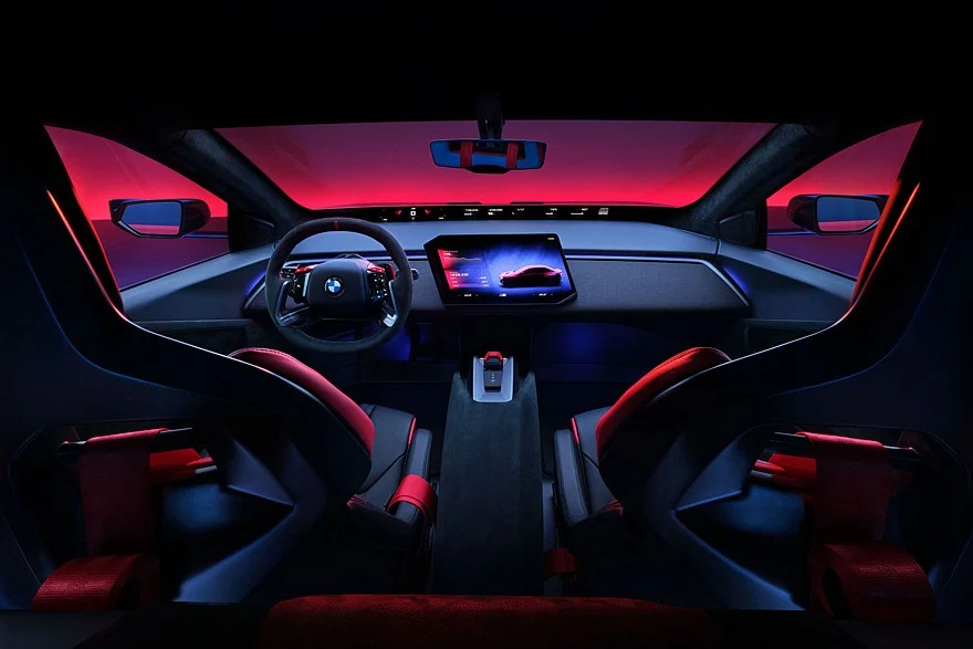 На фото: салон концепта BMW M Neue Klasse
