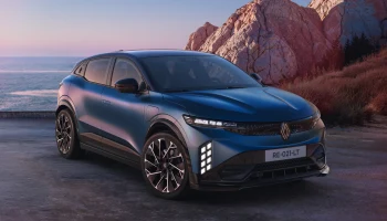 Renault освежила хэтчбек Megane E-Tech electric: новое &laquo;лицо&raquo; и батарея большей ёмкости