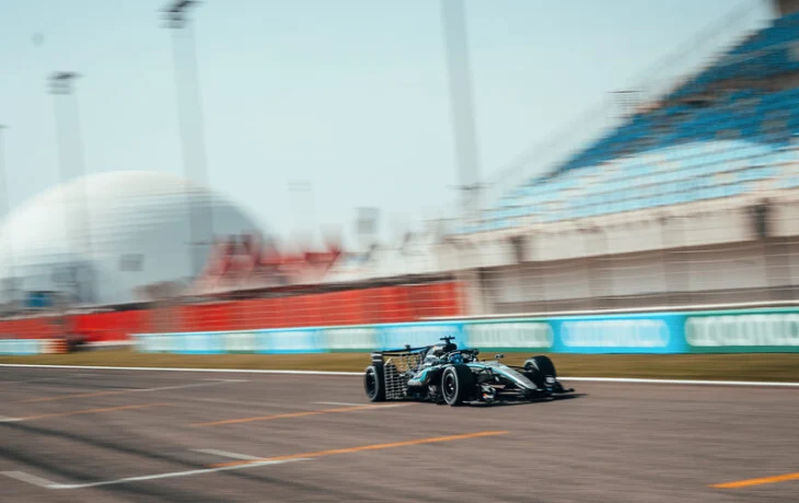 Трансляция с третьего дня тестов Формулы 1 2026 в Бахрейне