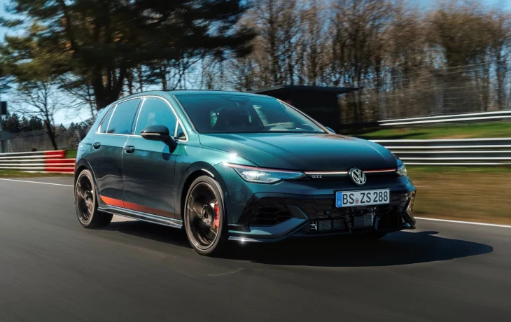 Volkswagen Golf GTI Edition 50: новый рекорд Нюрбургринга среди машин с передним приводом