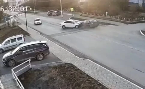  «При повороте налево не пропустила встречную машину»: трое пострадали в результате ДТП в Башкири