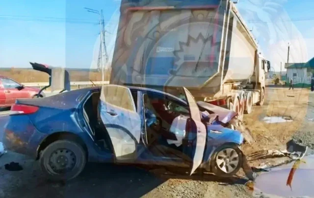  &laquo;Последние секунды жизни&raquo;: на трассе М-7 в Татарстане водитель легкового автомобиля врезался в г