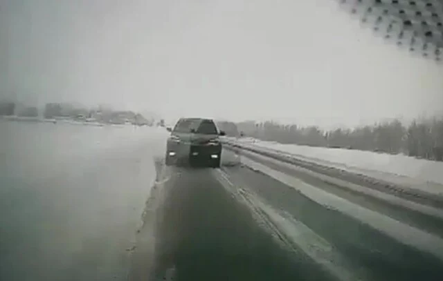  «Обогнал и понесло»: два автомобиля столкнулись на трассе М-5 «Москва-Челябинск»