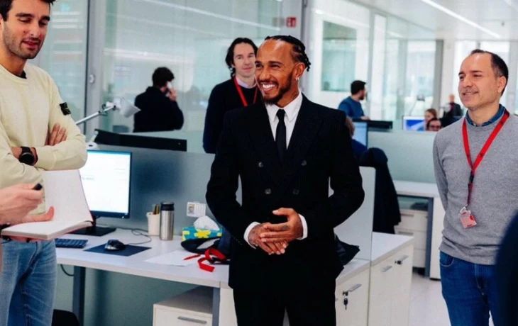 «Гонщик или суперзвезда?» Кларксон считает, что Хэмилтон пришёл в Ferrari не за восьмым титулом