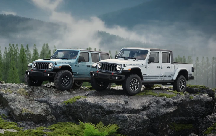 Салон спецверсий Jeep Wrangler и Gladiator Rockslide одели в джинсы