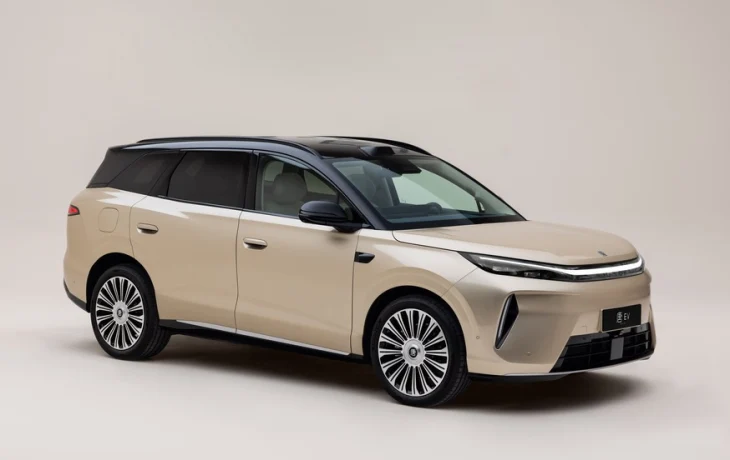 Новый BYD Tang готов к старту продаж: два варианта дизайна салона и полный привод