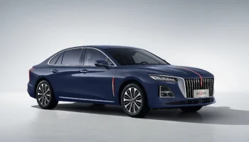 Рестайлинг принёс седану Hongqi H5 новый интерьер