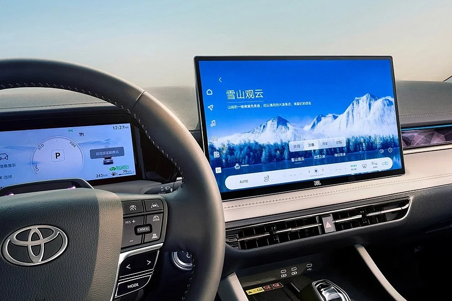 Toyota Camry нового модельного года для Китая
