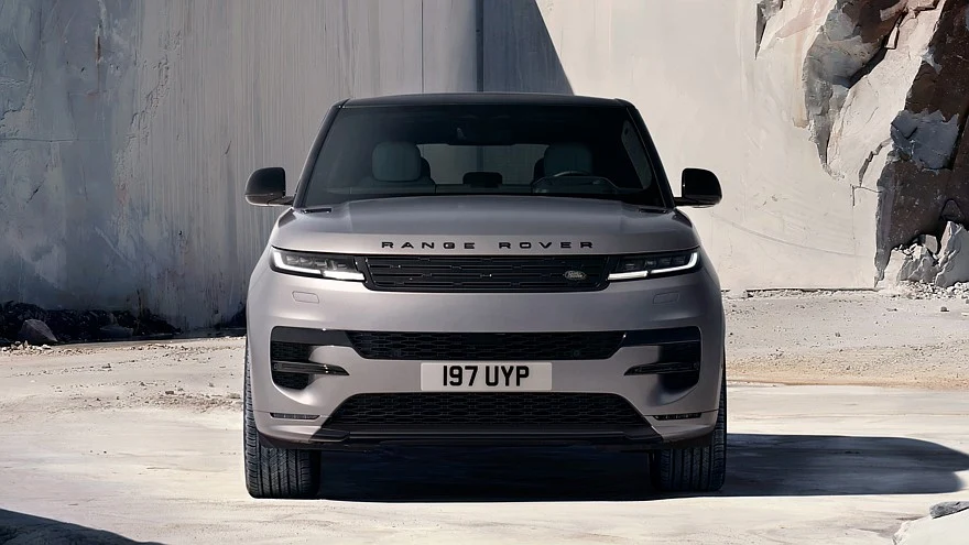 На фото: Range Rover Sport Electric First Edition