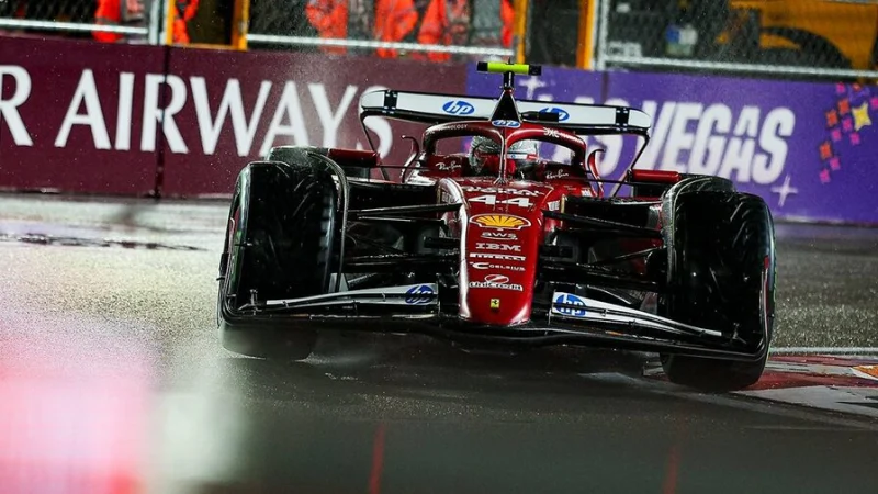 «Гонщики должны знать регламенты». Баттон – про ошибку Хэмилтона