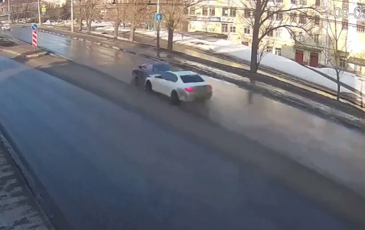  В Орле лихач на BMW двигался на большой скорости и устроил смертельное ДТП