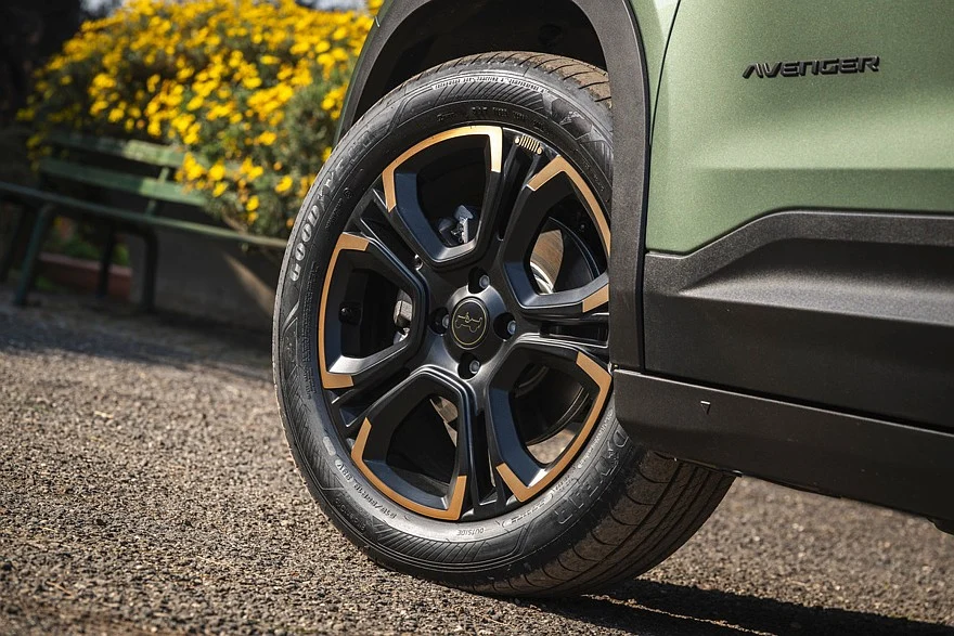Обновленный Jeep Avenger, спецверсия 85th Anniversary