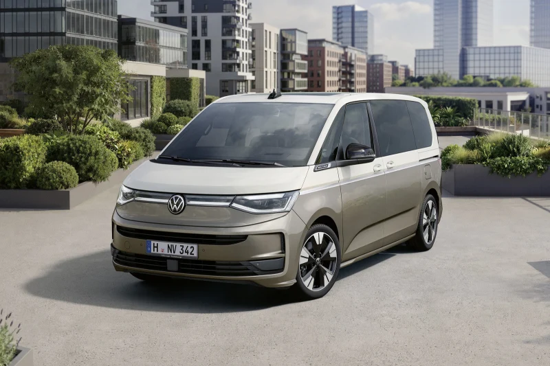 Volkswagen Multivan готовится к обновлению: первое фото