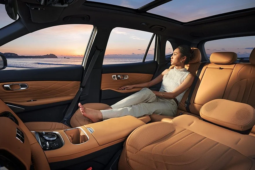 Geely Galaxy Starship 7 EV Voyager