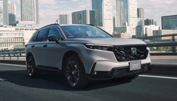 Актуальный кроссовер Honda CR-V наконец-то добрался до домашнего рынка, цены известны