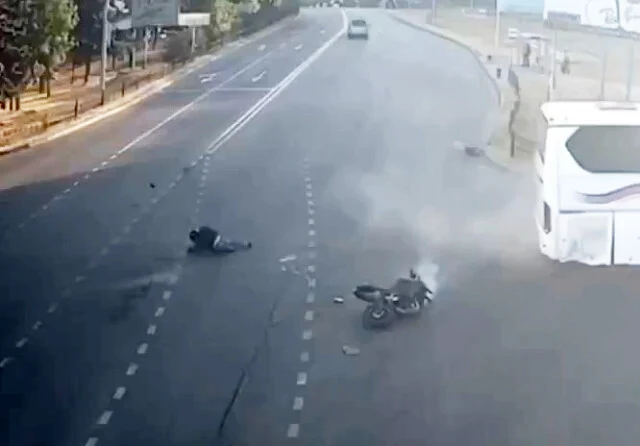  В Пятигорске водитель автобуса не уступил дорогу мотоциклисту