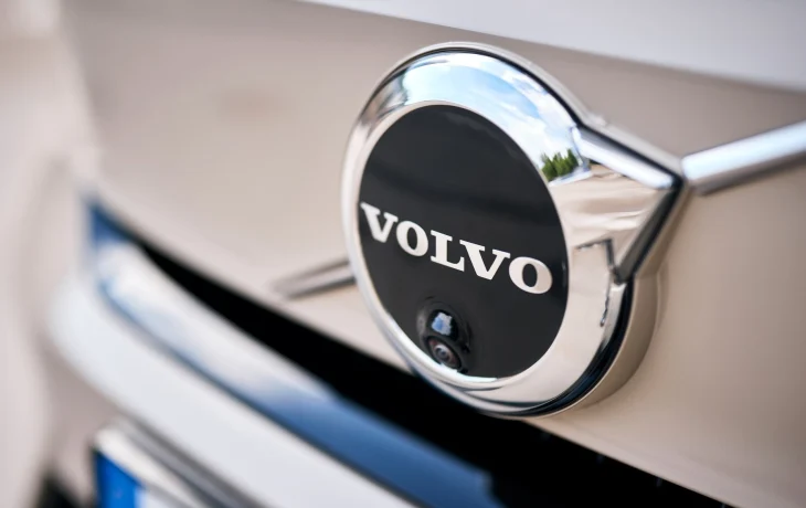 Volvo представит 13 новых моделей до конца 2030 года, моделям для Запада вернут кнопки