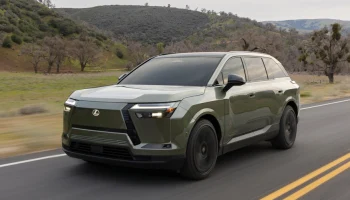 Большой кроссовер Lexus TZ дебютировал в статусе глобальной модели