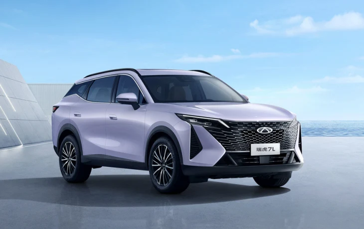 Кроссовер Omoda C7, доступный и в России, стал Chery Tiggo 7L с измененным дизайном