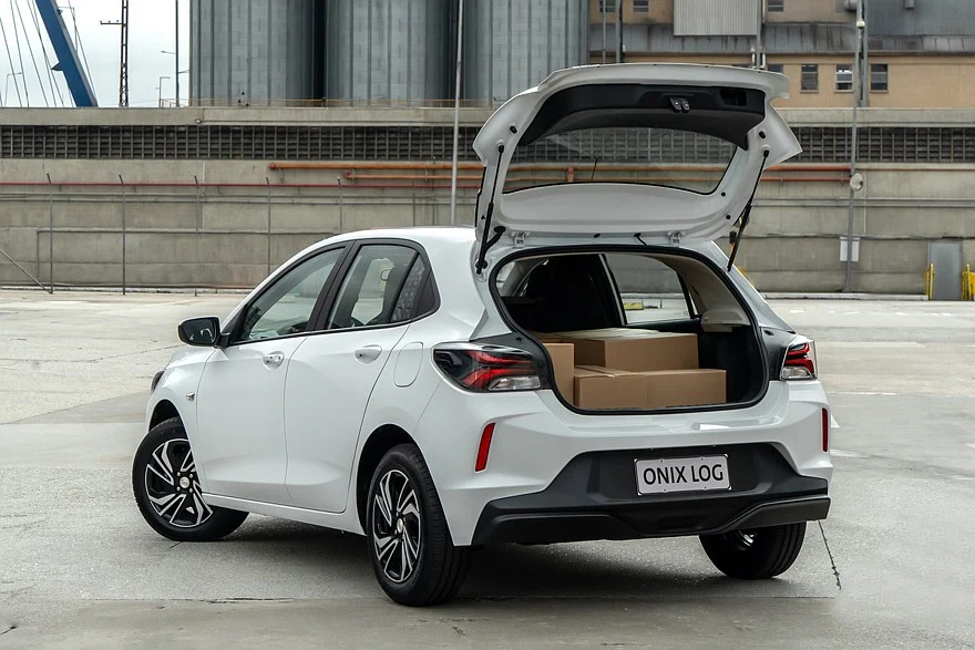 Chevrolet Onix Log