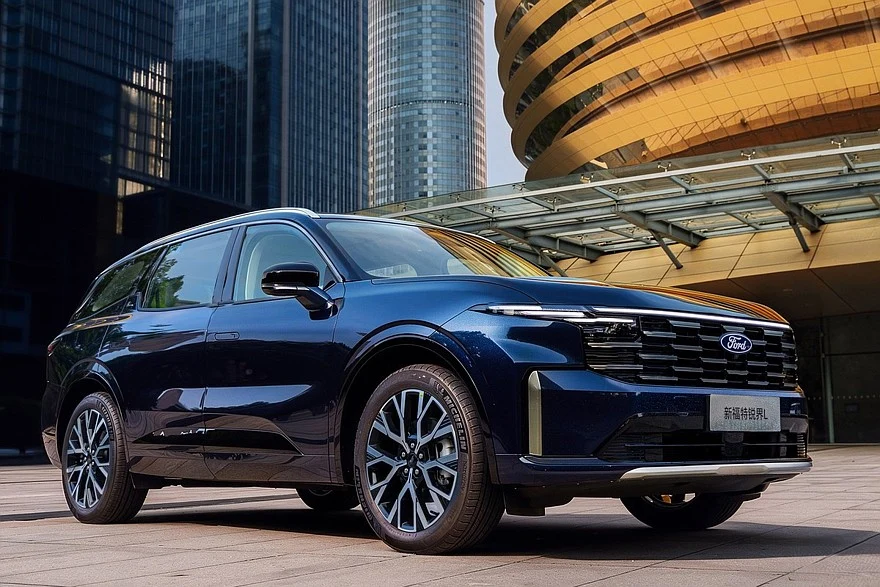 Обновленный Ford Edge L