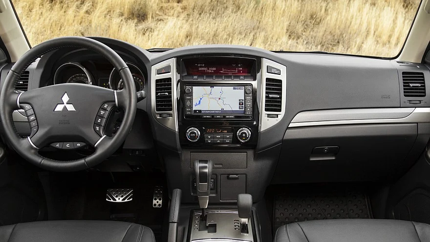 Mitsubishi Pajero четвёртого поколения
