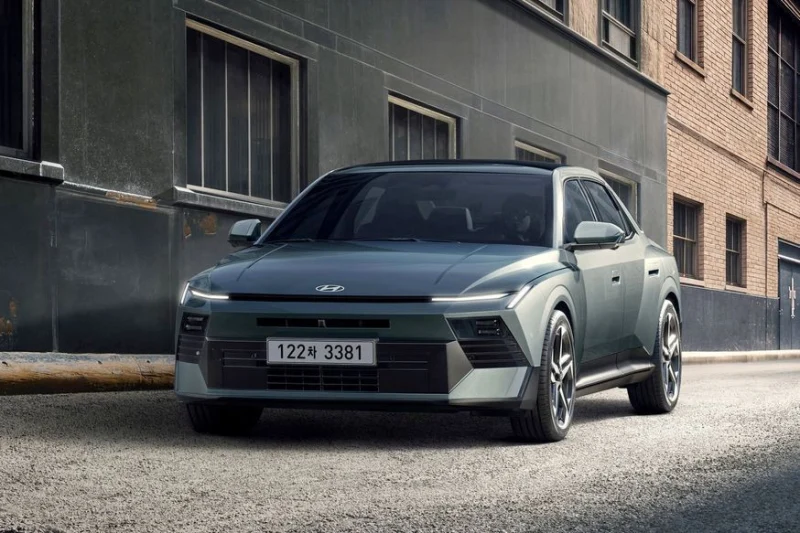 Седан Hyundai Elantra нового поколения с крутым дизайном: продажи начались