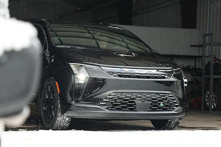 Обновленный минивэн Chrysler Pacifica