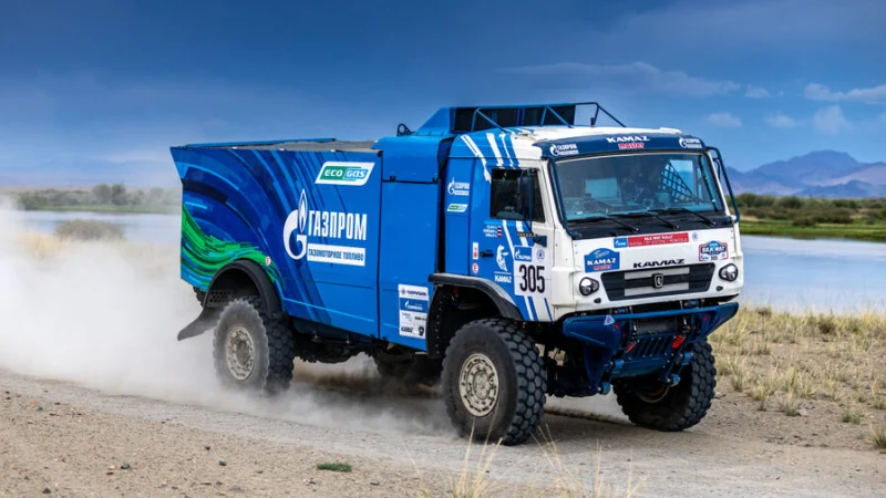 «Настоящий ралли-рейд». Антон Шибалов – о победе на «Шелковом пути-2025»