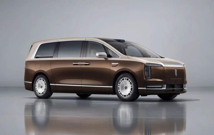 Rolls-Royce среди минивэнов: к премьере готовится Maextro V800 от Huawei и JAC