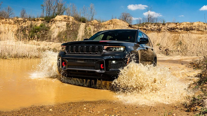 На фото: Jeep Grand Cherokee Trailhawk
