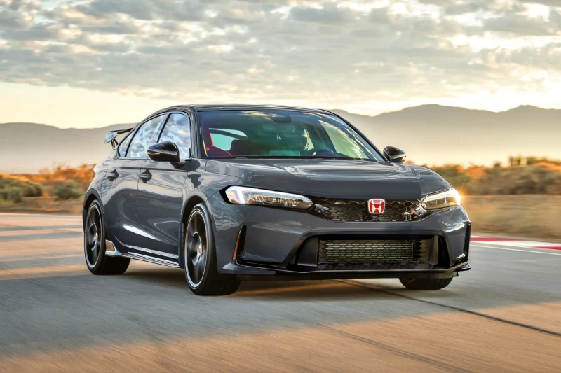 Хот-хэтч Honda Civic Type R встретит 30-летие c обновками и немного подорожает