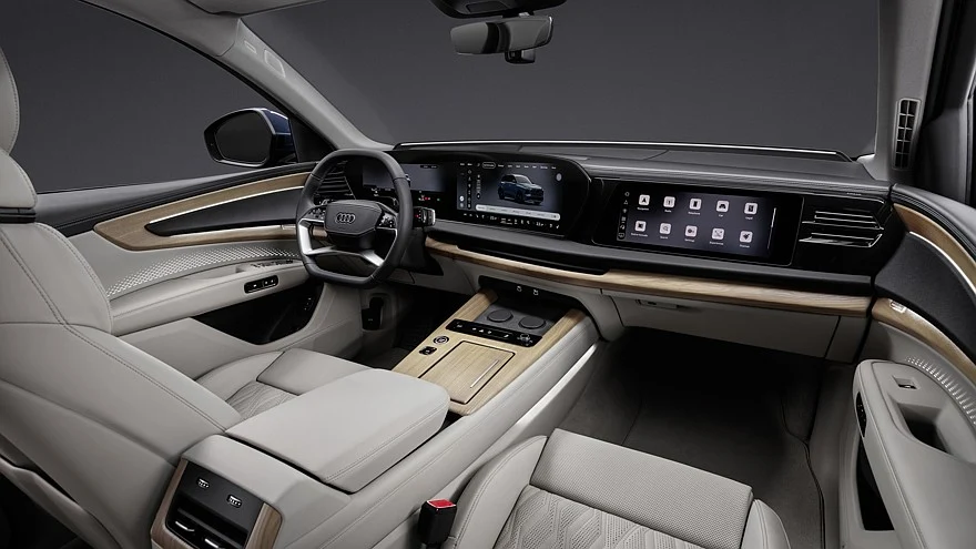 На фото: салон Audi Q7 третьего поколения (версии для Европы)
