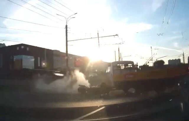  В Подольске водитель «Газели» пытался развернуться и подбил мотоциклиста