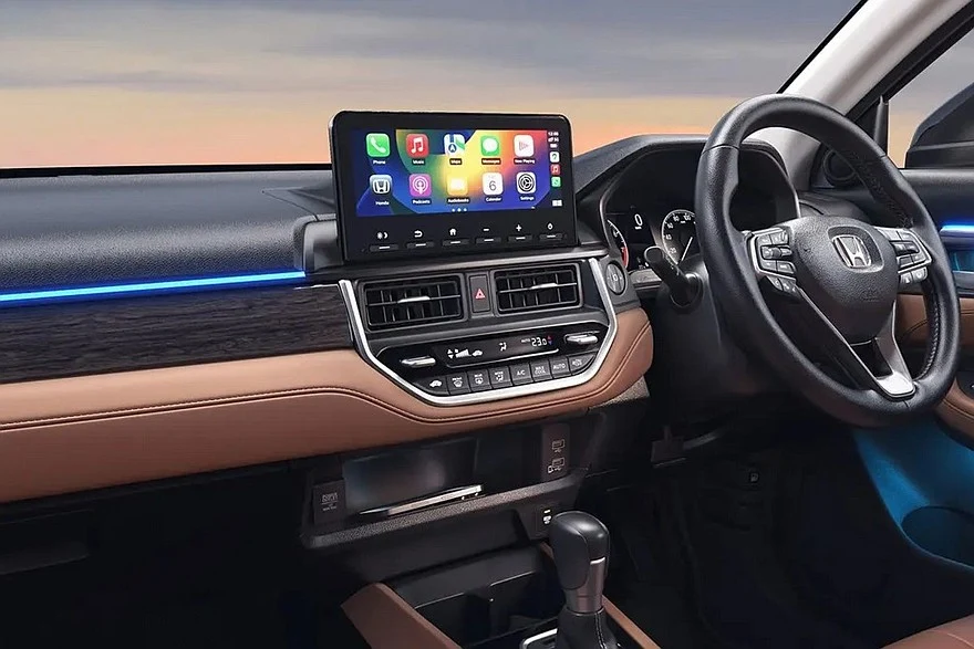 Дореформенный Honda Elevate. В Индии у кроссовера два варианта радиаторной решетки