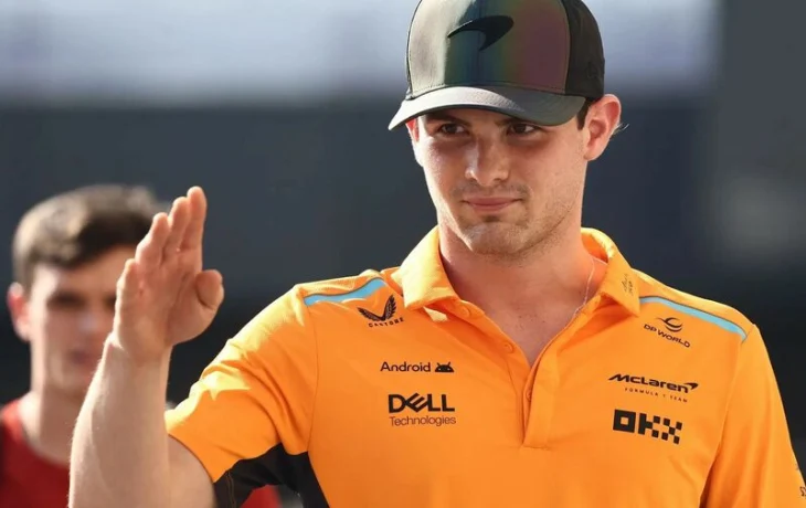 «Как про Алонсо и Свифт». Гонщик IndyCar пошутил о слухах про Cadillac F1