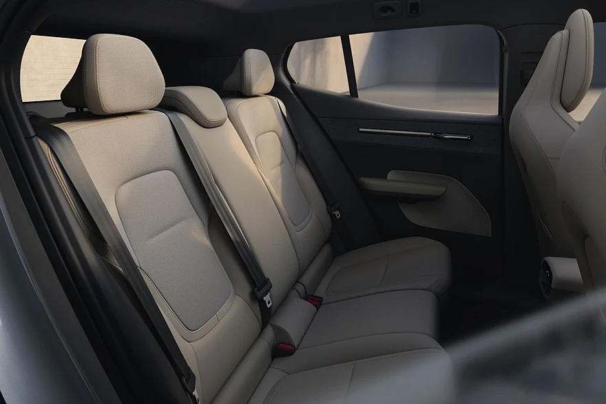 На фото: салон Volvo EX30