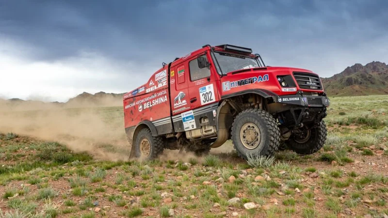 МАЗ нанес удар по КАМАЗу в общем зачете. Итоги 8-го этапа «Шелкового пути-2025»