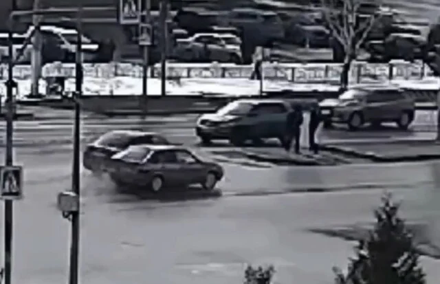  В Башкирии в результате ДТП автомобиль сбил двоих детей