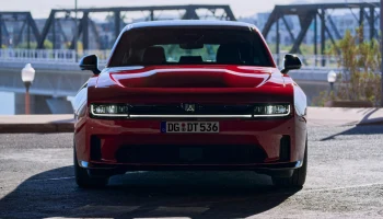 Новый Dodge Charger добрался до Европы, цена известна