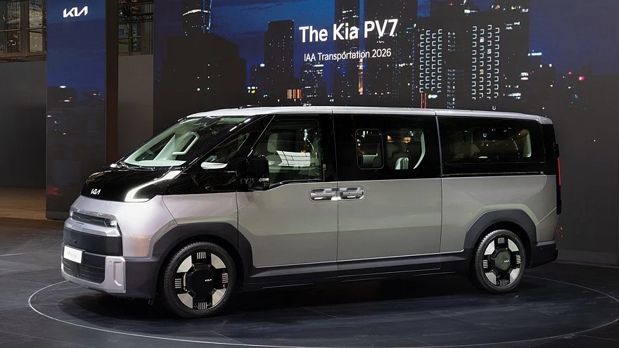 На фото: Kia PV7