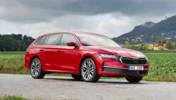 Skoda Octavia обрела две новые гибридные версии вслед за родственным Volkswagen Golf