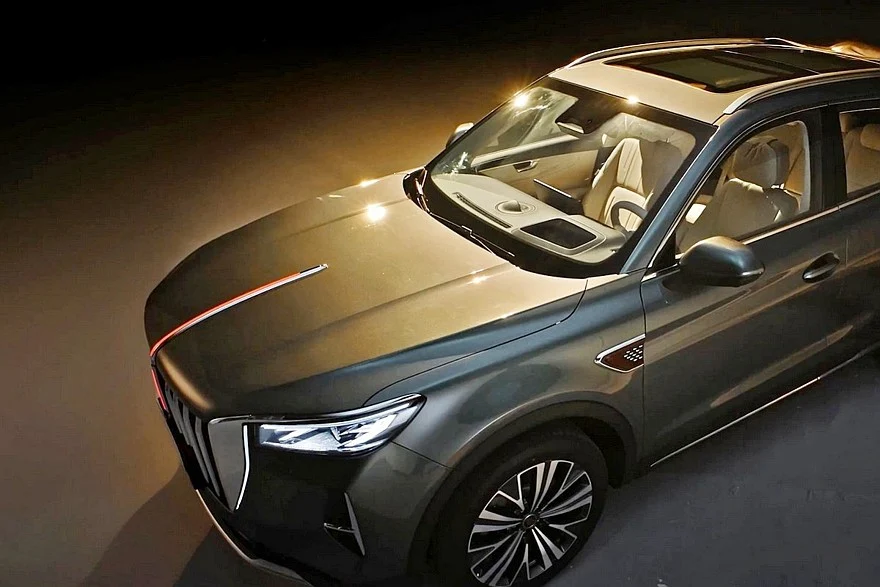 Обновленный Hongqi HS5