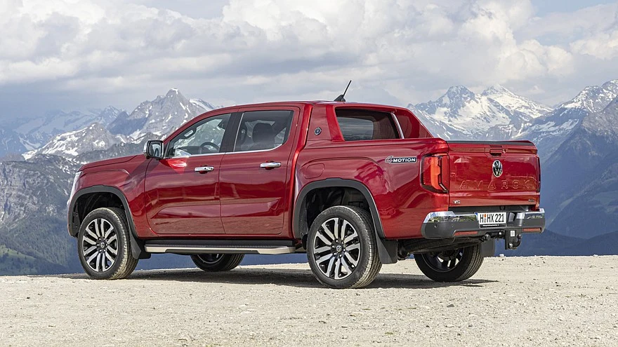 На фото: актуальный пикап Volkswagen Amarok, не представленный на американском рынке
