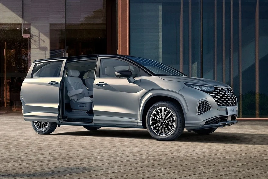 Дореформенный Hyundai Custo