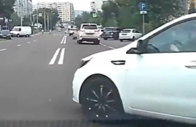  &laquo;До последнего отказывалась признавать вину&raquo;: в Красноярске автоледи разворачивалась и не пропус