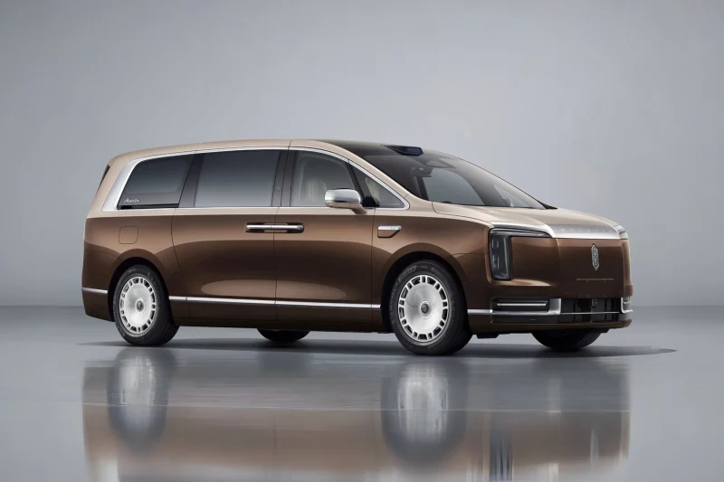 Rolls-Royce среди минивэнов: к премьере готовится Maextro V800 от Huawei и JAC